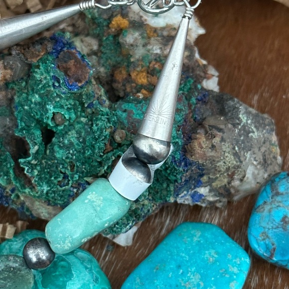 Turquoise Navajo pearls and Navajo made necklace - Picture 4 of 7